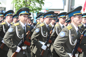 9 мая 2010 г.Проспект Революции - фотография Сергея Самодурова