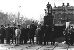 Митинг на центральной площади, 1987 г.
