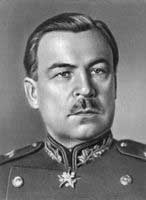 командующий фронтом Л. А. Говоров (июнь 1942 - июль 1945)